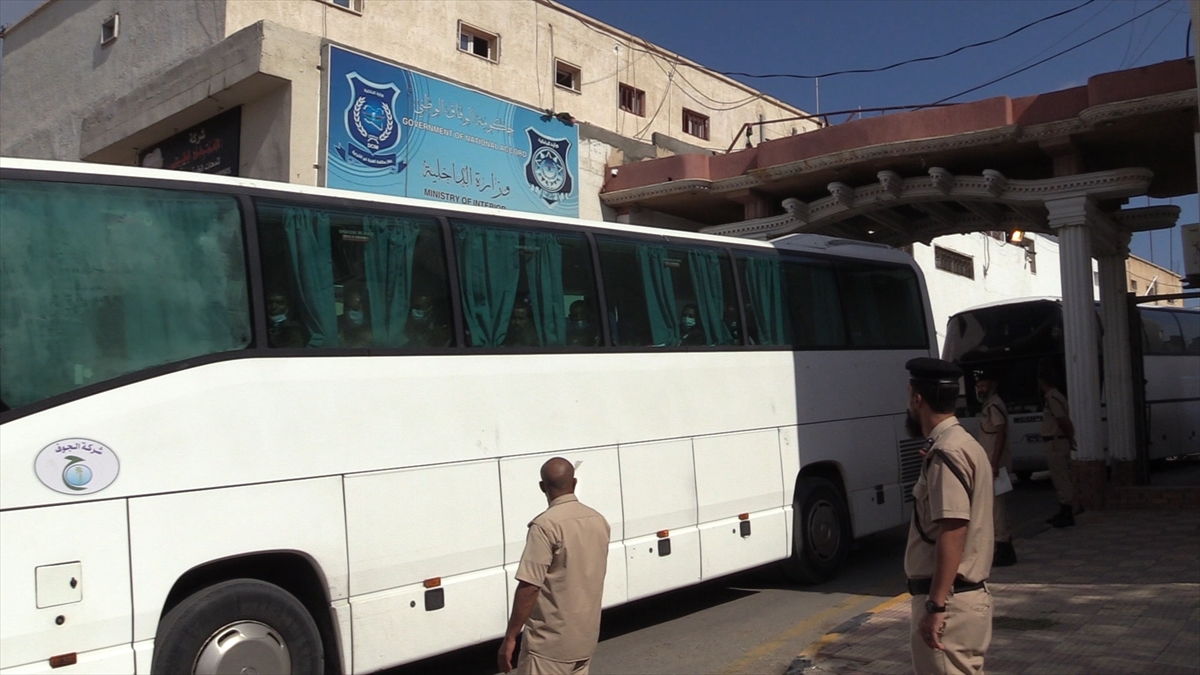 Libya'da 134 düzensiz göçmen, “gönüllü dönüş” programı kapsamında ülkelerine gönderildi