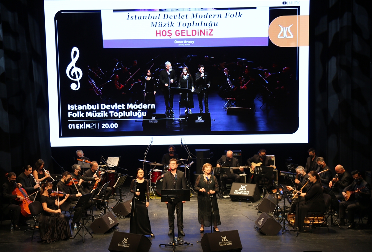 Zeytinburnu Kültür Sanat Merkezinde yeni sezon, sergi ve konserle başladı