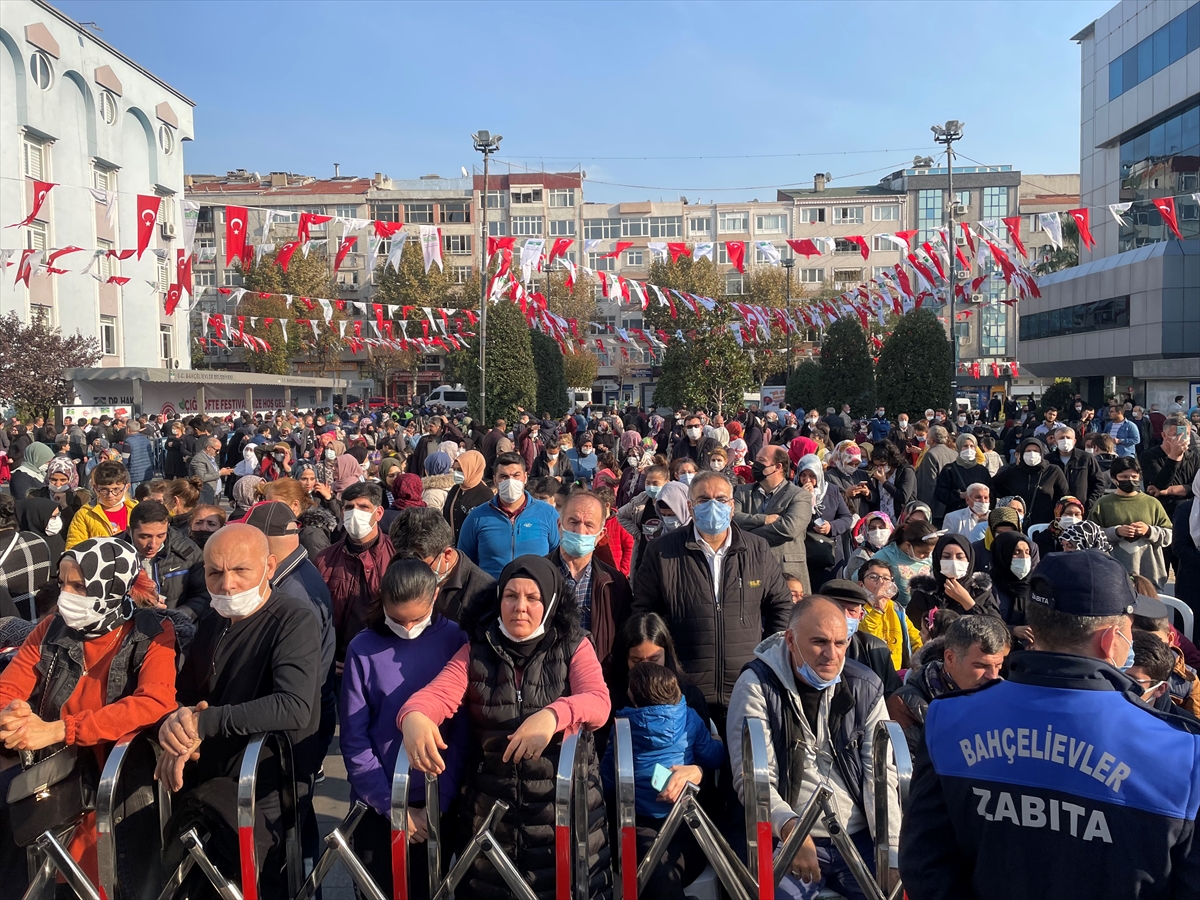 Bahçelievler Belediyesi festivalde 15 bin kişiye çiğ köfte ikram etti