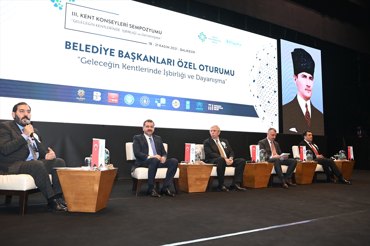 Balıkesir'de 3. Kent Konseyleri Sempozyumu başladı