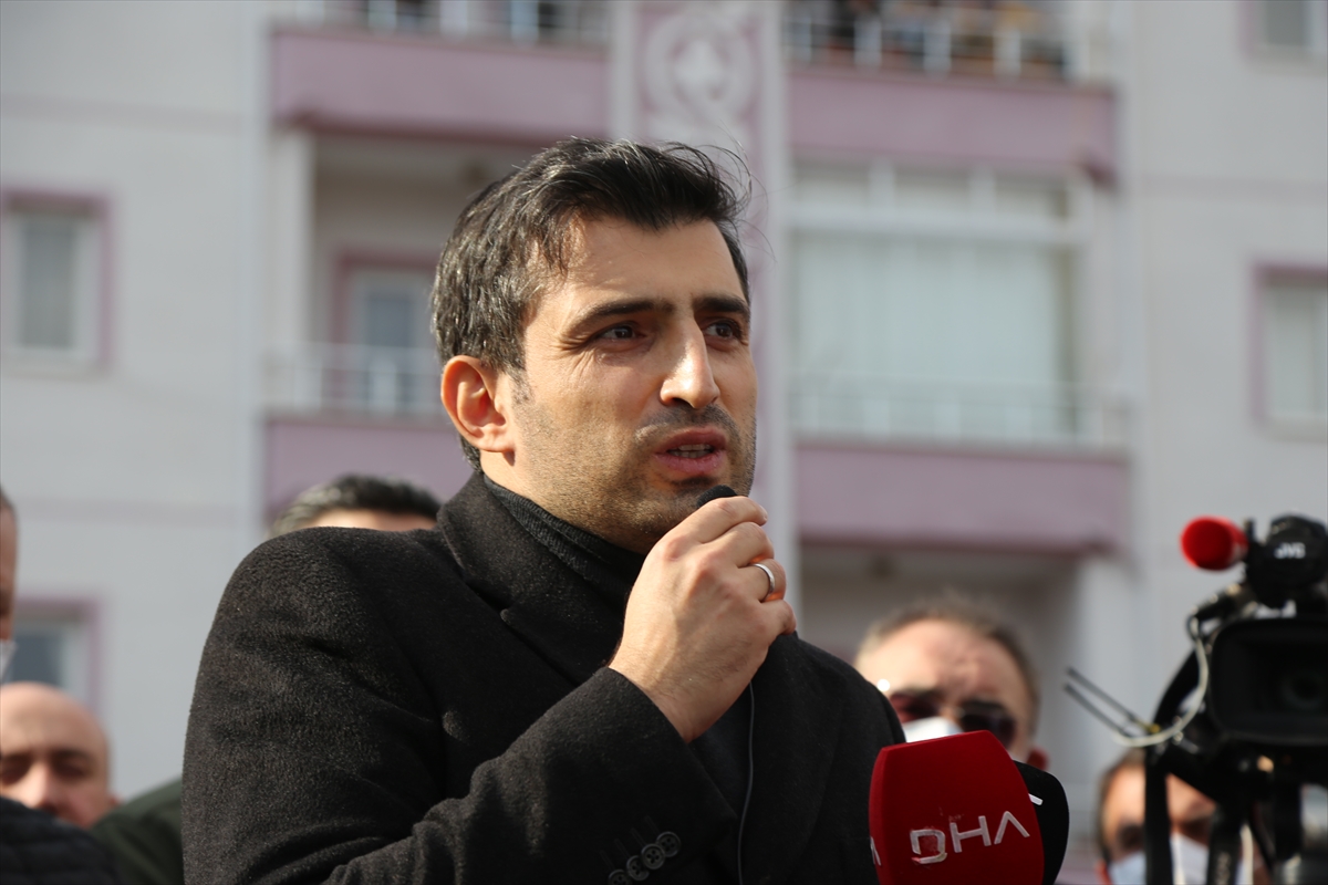Baykar uçak mühendisi Tarık Kesekci son yolculuğuna uğurlandı