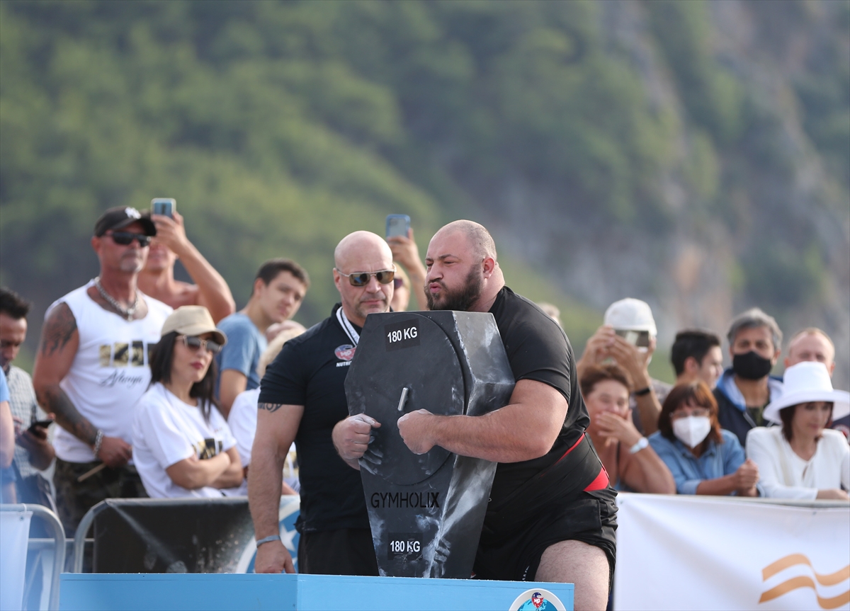 “Dünyanın en güçlü sporcuları” Alanya'da