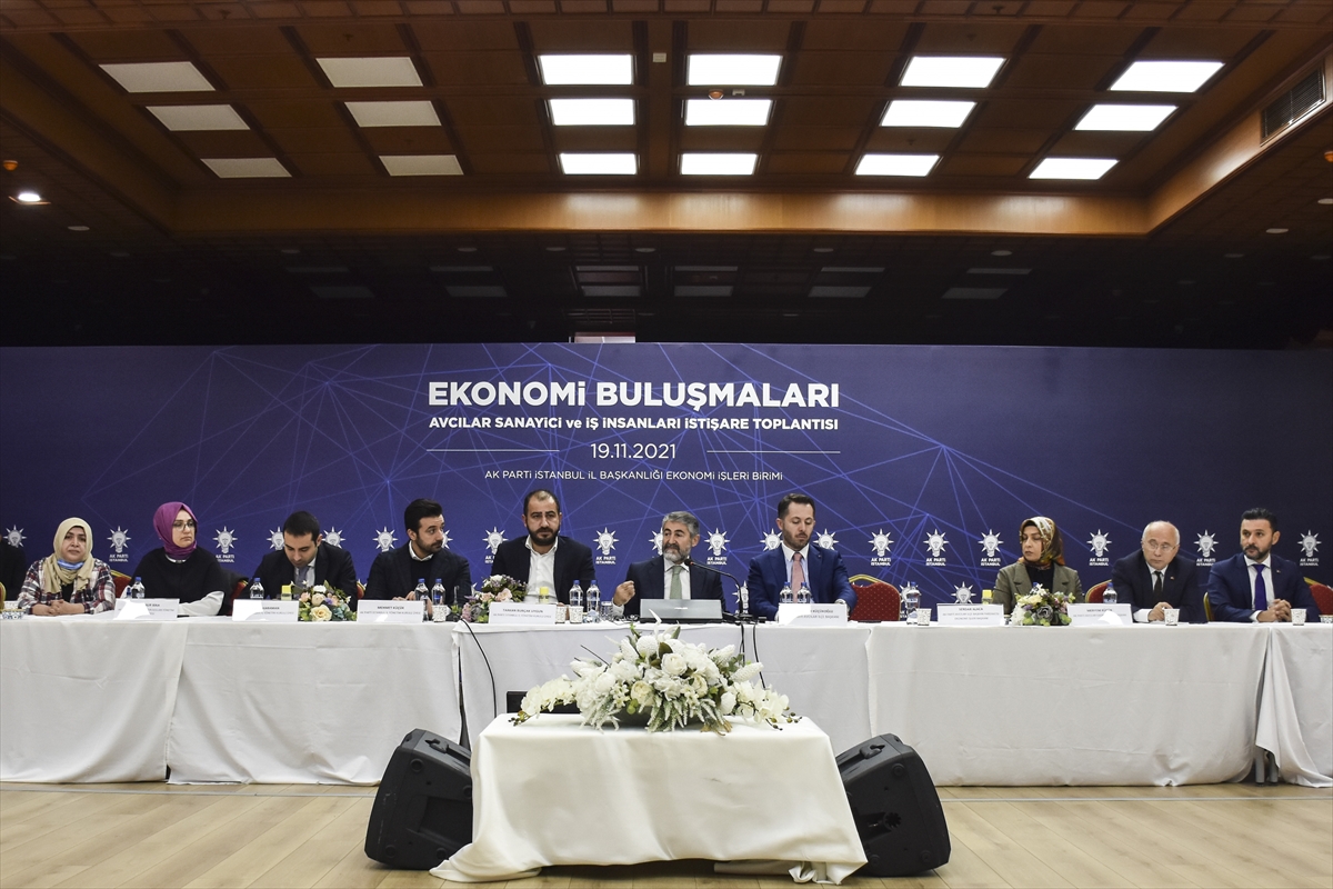 Hazine ve Maliye Bakan Yardımcısı Nebati, Avcılar'da iş insanlarıyla buluştu: