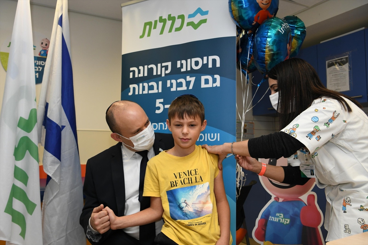İsrail, 5-11 yaş aralığındaki çocukları Kovid-19'a karşı aşılamaya başladı