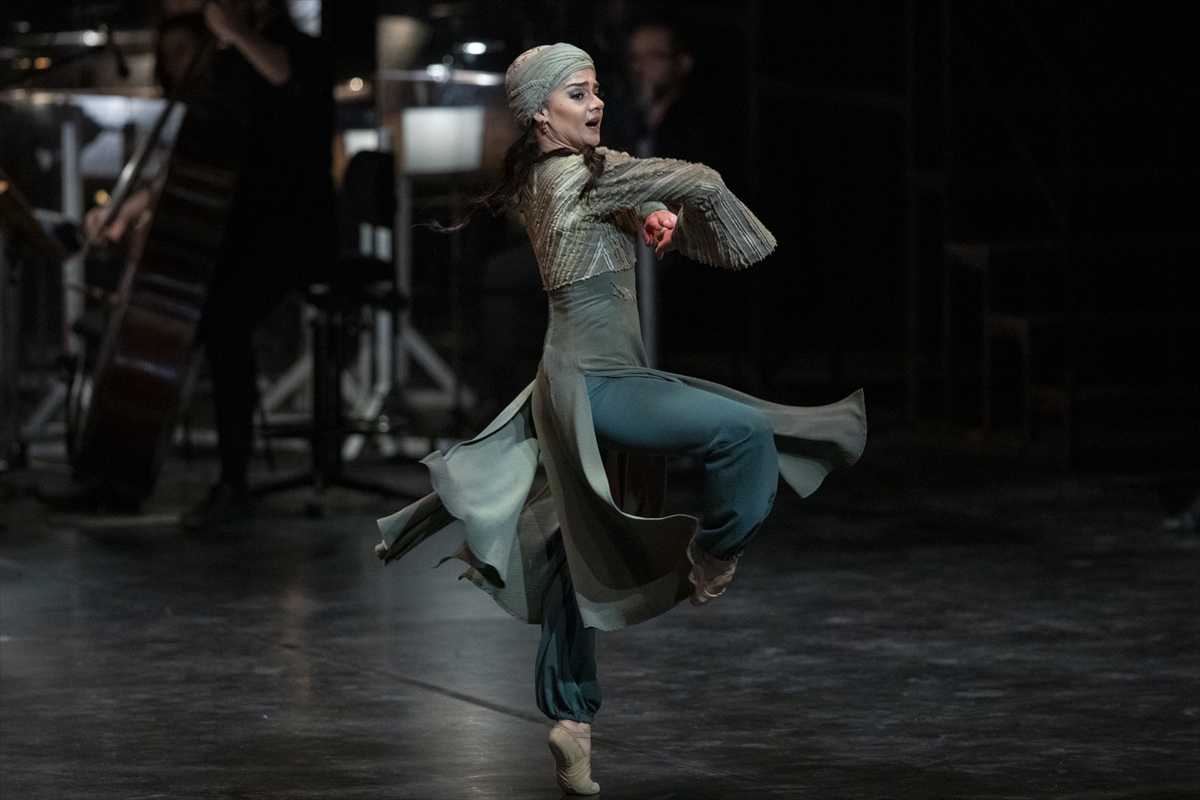 İZDOB, “Yunus Emre” balesinin dünya prömiyerini yaptı