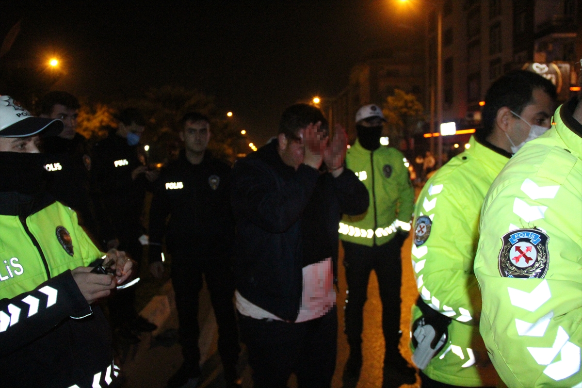 İzmir’den uygulama noktasından kaçan alkollü sürücü, Manisa'da kaza yapınca yakalandı
