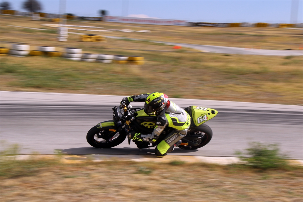 Milli motosikletçi Asrın Rodi Pak'ın hedefi dünya şampiyonluğu