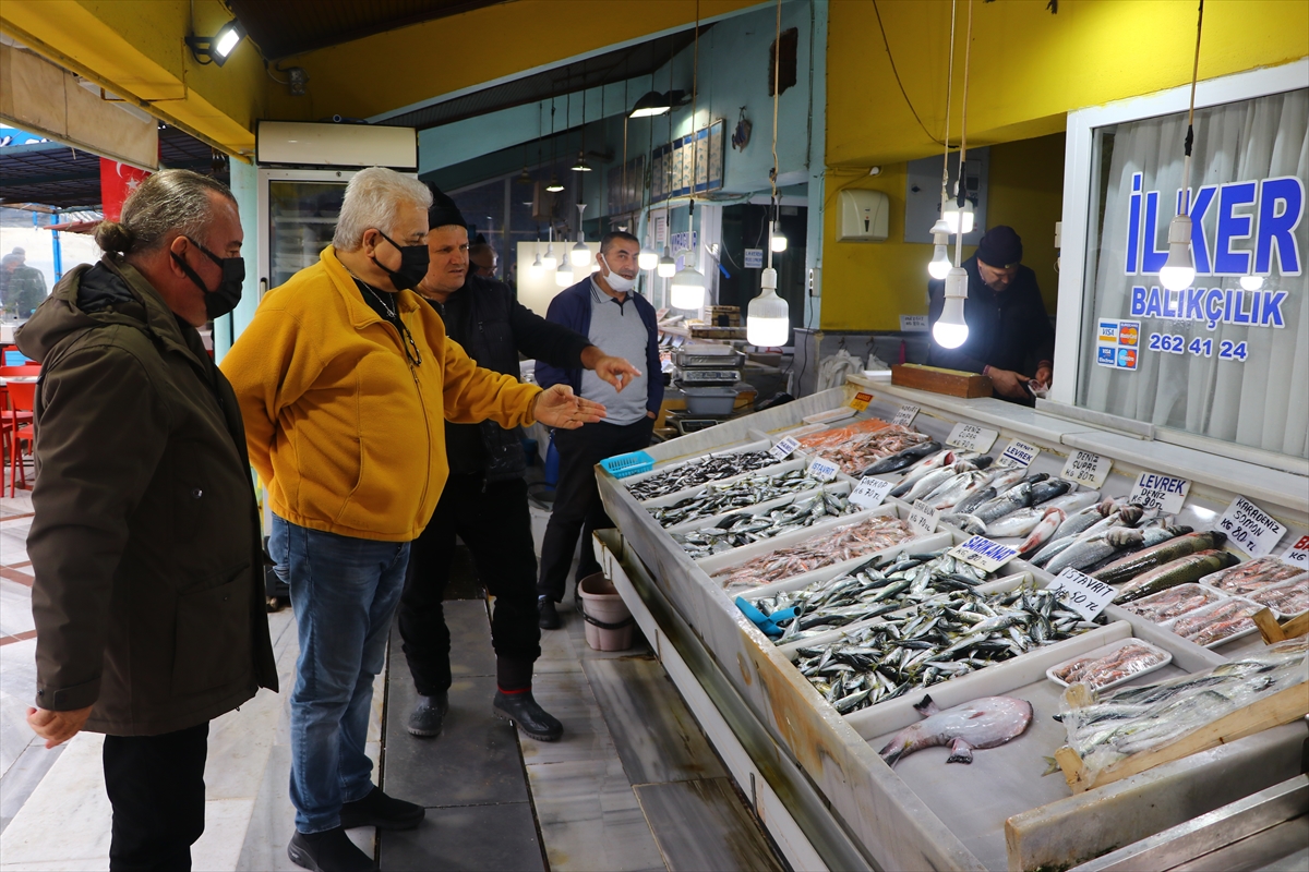 Tekirdağ'da hafta sonu tezgahlar hamsiyle şenlendi