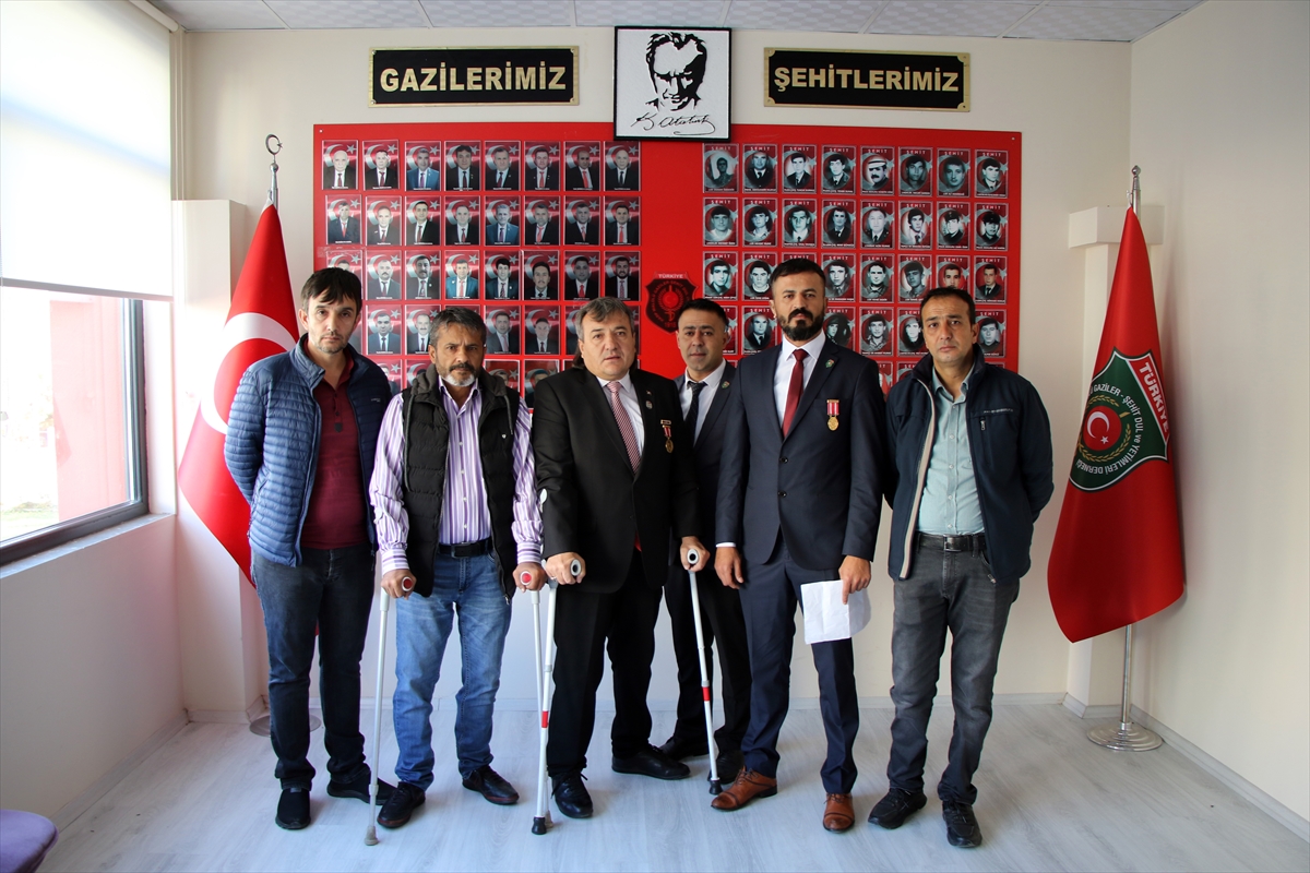 Uşak'ta gaziler ve şehit aileleri, İYİ Parti Kocaeli Milletvekili Lütfü Türkkan'ı kınadı