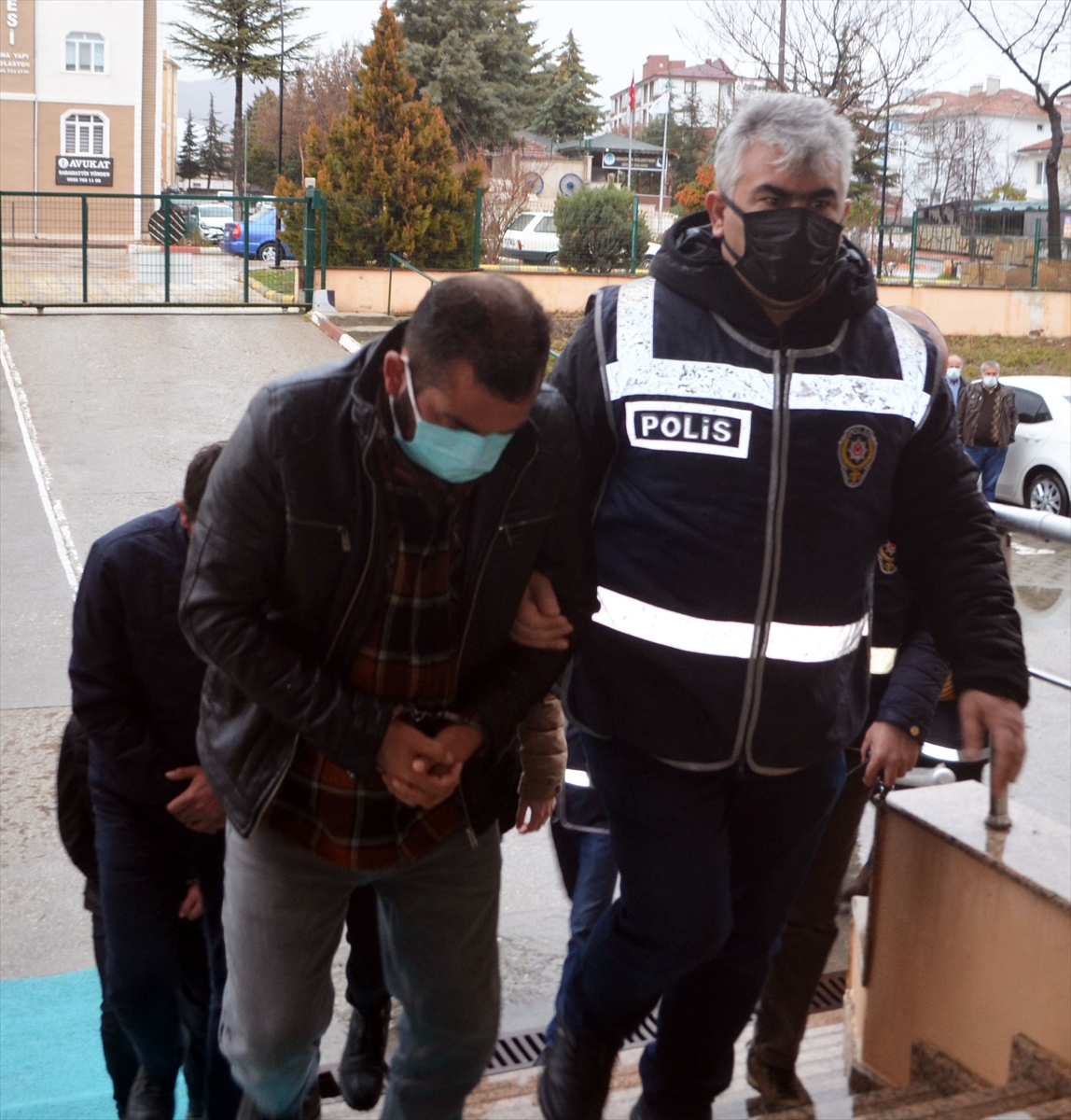 Amasya'da fuhuş operasyonunda yakalanan 5 şüpheli tutuklandı