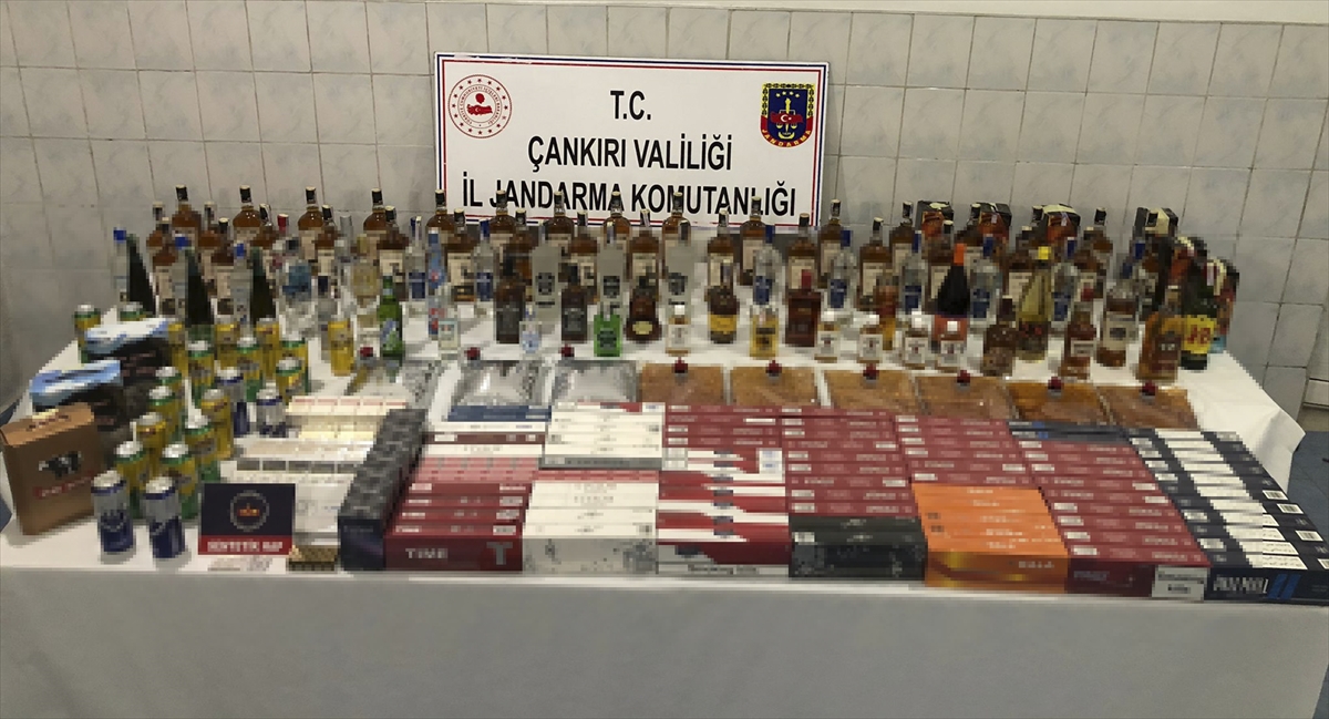 Çankırı'da kaçak içki ve uyuşturucu operasyonunda 6 kişi yakalandı