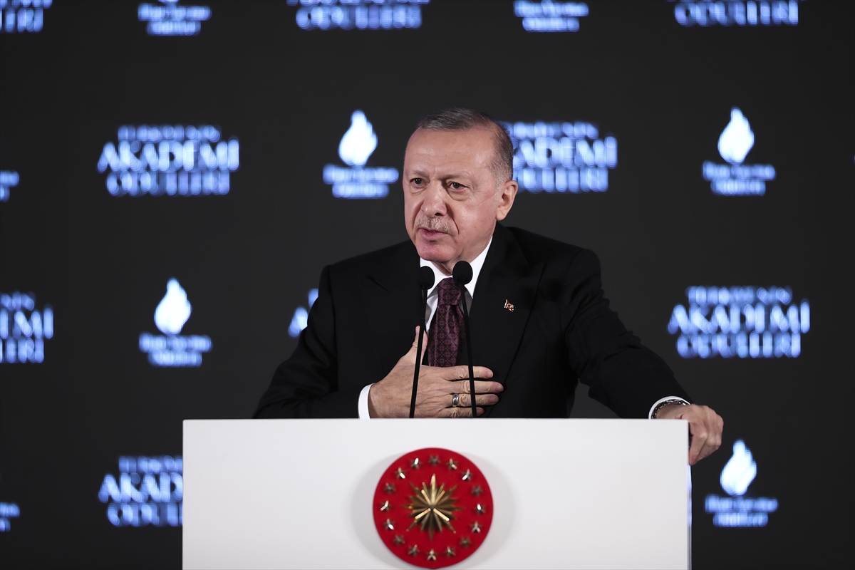 Cumhurbaşkanı Erdoğan, 2021 İlim Yayma Ödülleri Töreni'nde konuştu: (1)