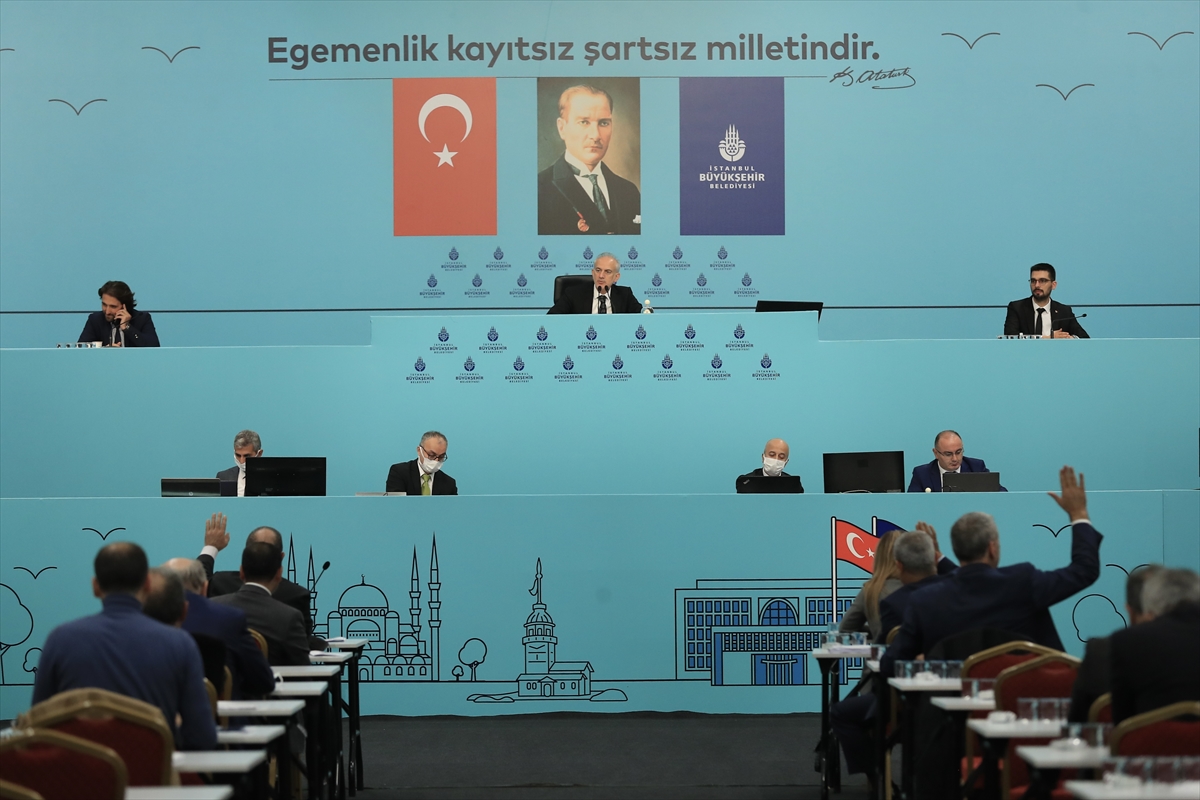 İBB Meclisi'nde terörle iltisaklı kişilerin belediyede işe alındığı iddiaları tartışıldı