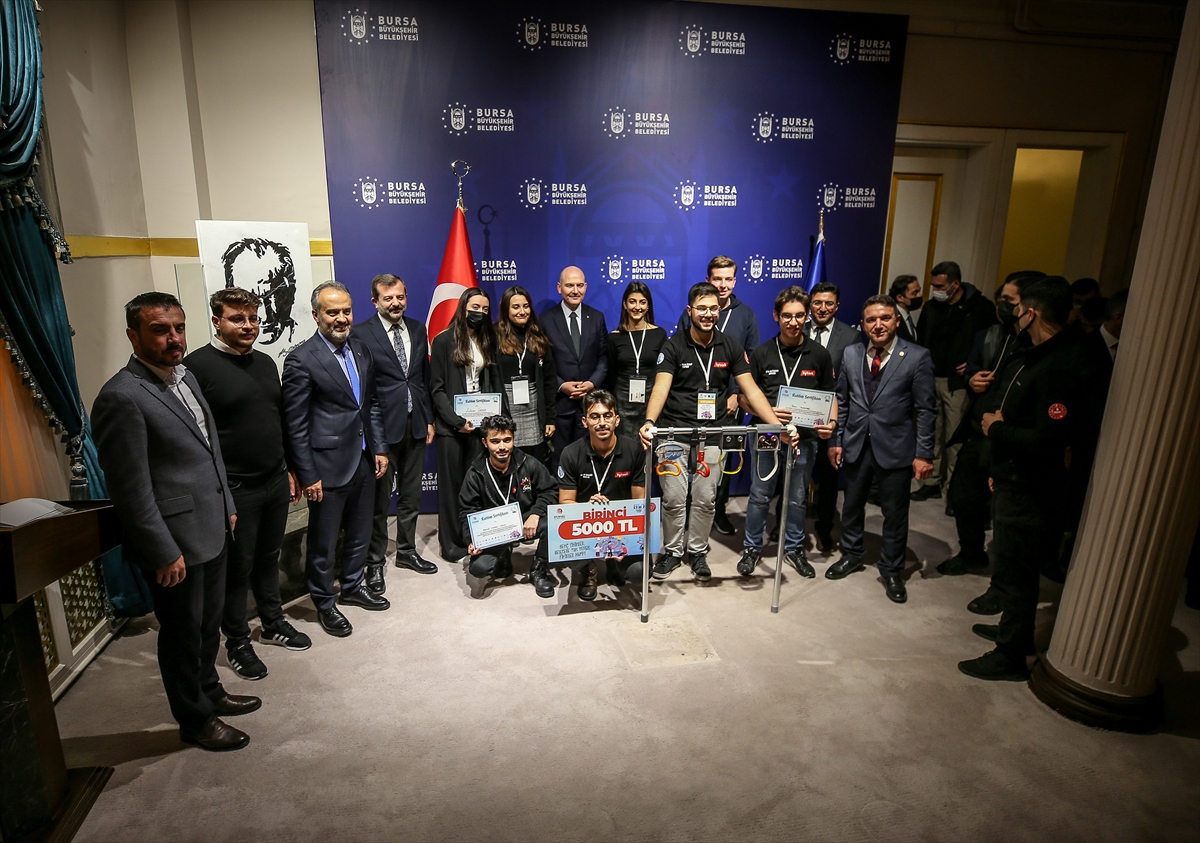 İçişleri Bakanı Soylu, Bursa Büyükşehir Belediyesini ziyaret etti