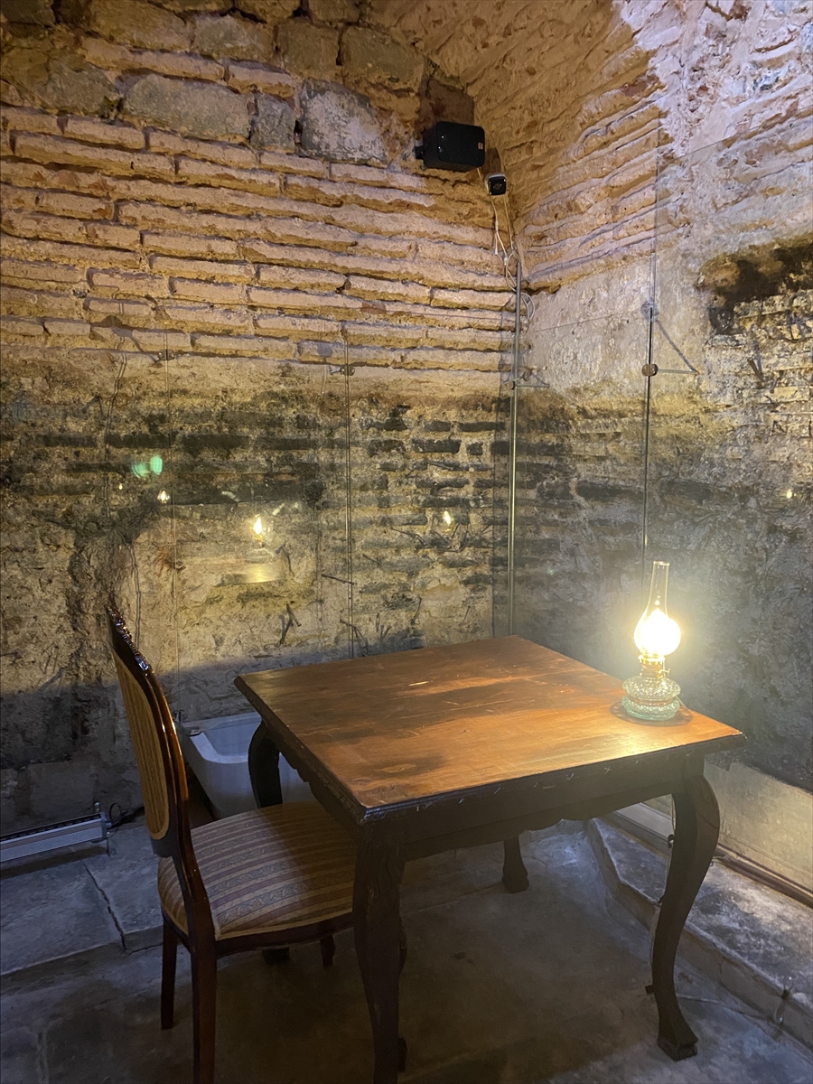 Mehmet Akif Ersoy'a ve İstiklal Marşı'na odaklanan “Hissetmek ve Söylemek”  sergisi açıldı