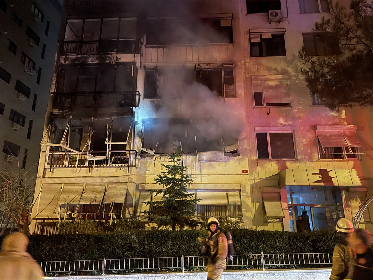 Pendik'te zincirleme trafik kazasında 1 kişi öldü, 3 kişi yaralandı