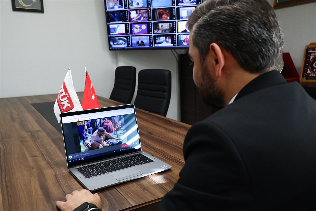 RTÜK Başkan Yardımcısı Uslu, AA'nın “Yılın Fotoğrafları” oylamasına katıldı