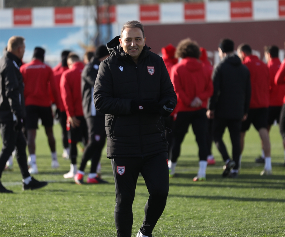 Samsunspor, ligin ilk devresini ilk 6 içinde bitirmek istiyor