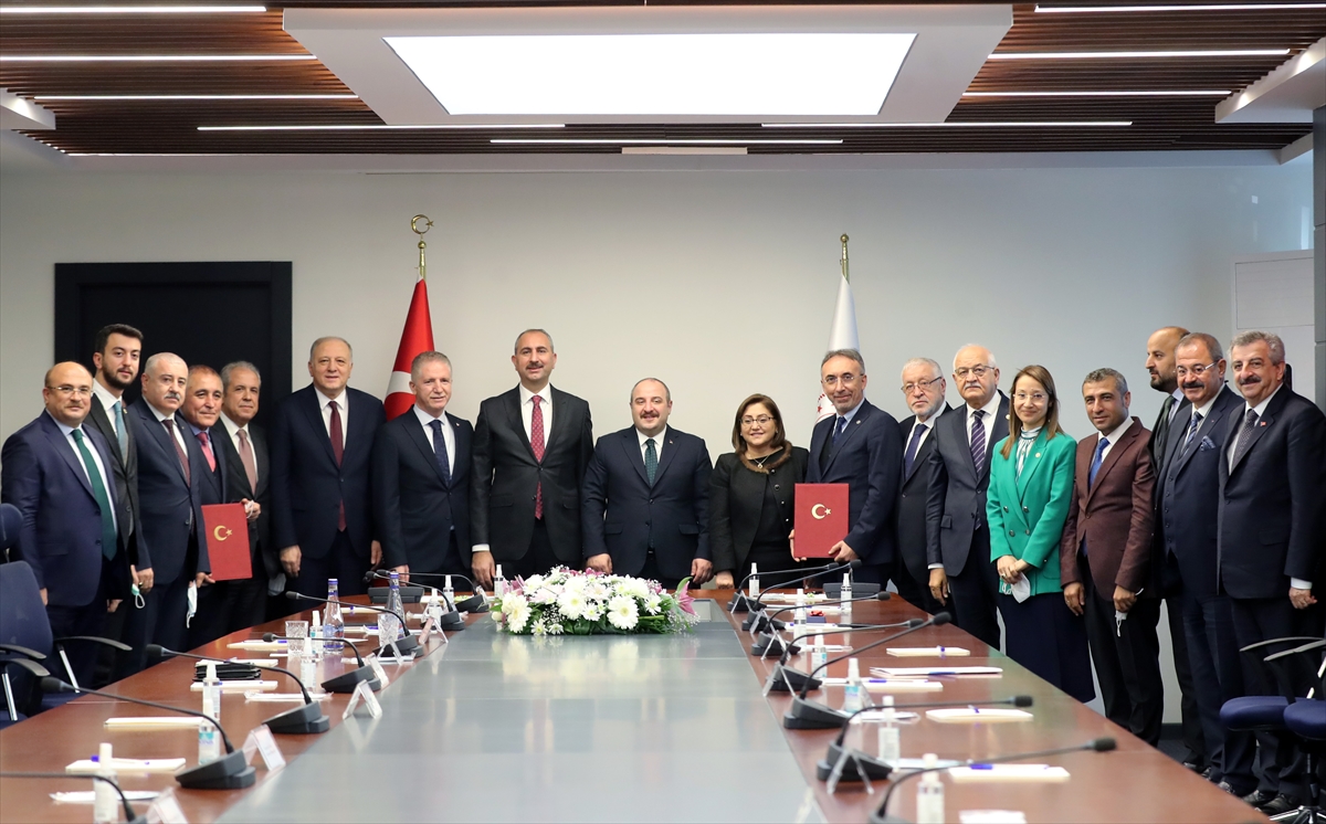 Sanayi ve Teknoloji Bakanlığı ile Gaziantep OSB arasında su için iş birliği protokolü imzalandı