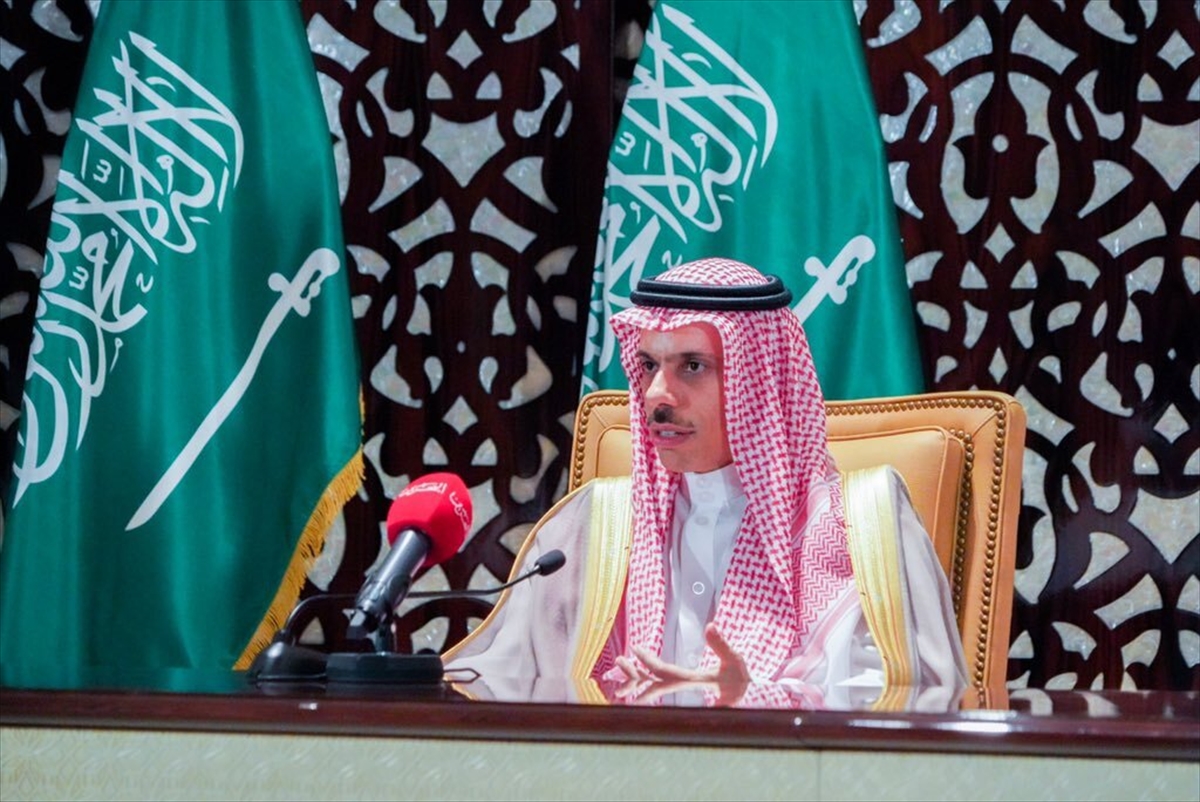 Suudi Arabistan Dışişleri Bakanı, ülkesi ile Lübnan arasında kriz olmadığını açıkladı: