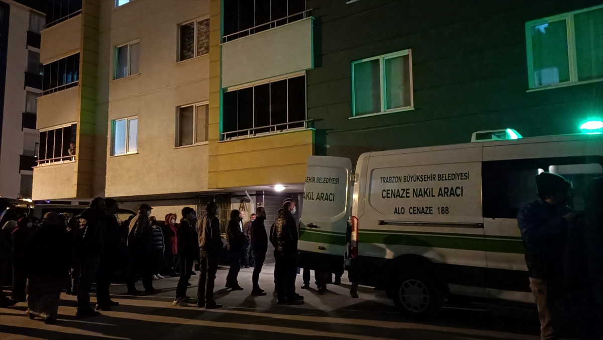 Trabzon'da eşini tabancayla vurarak öldüren kişi polise telsim oldu