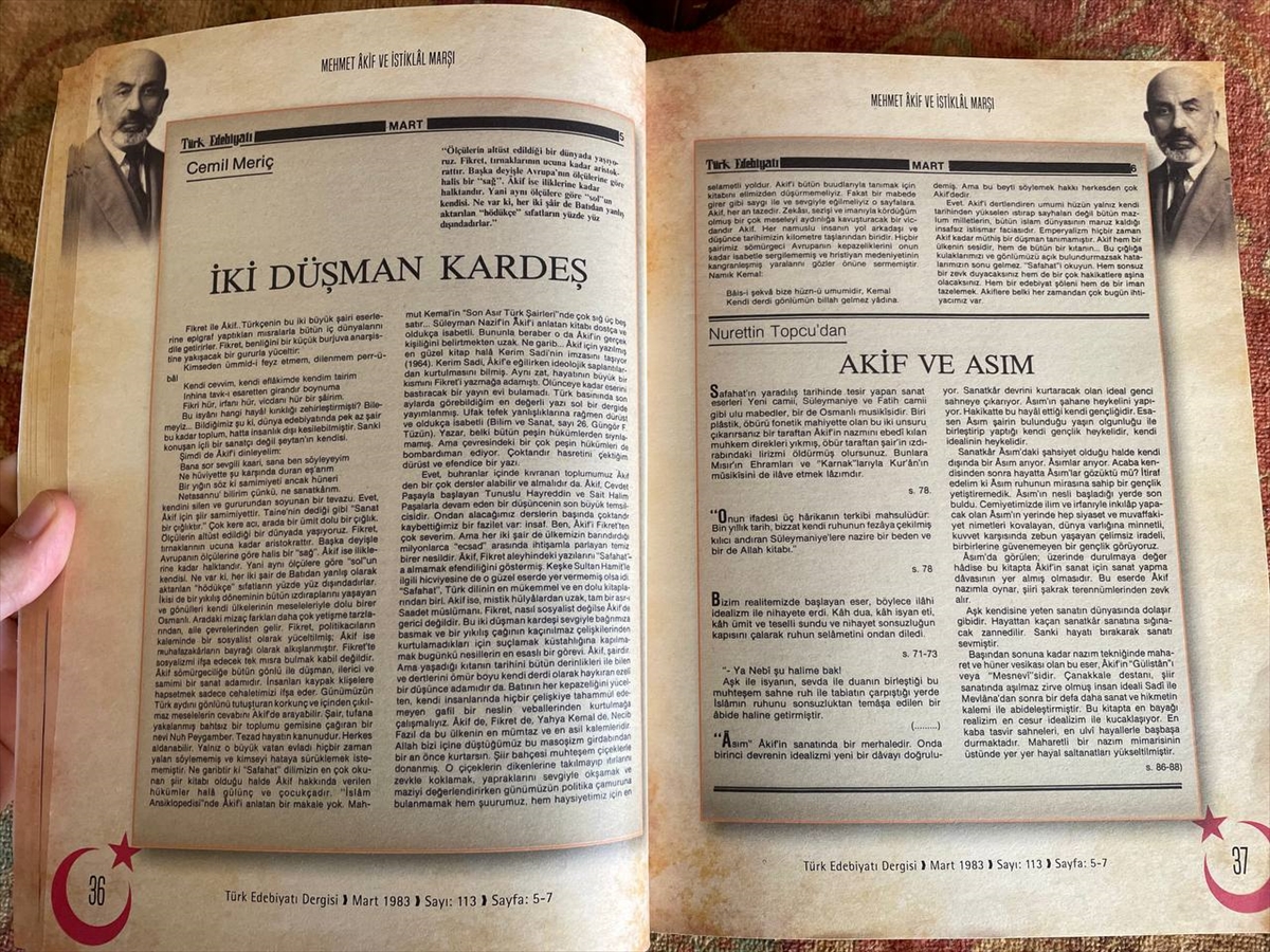 Türk Edebiyatı Dergisinin 50 yıllık arşivi Mehmet Akif Ersoy'a ışık tutuyor