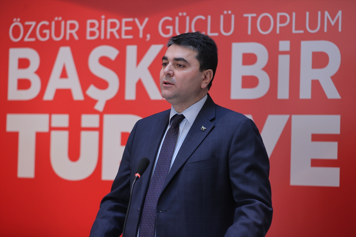 Zafer Partisi Genel Başkanı Özdağ, Demokrat Parti Genel Başkanı Uysal'ı ziyaret etti