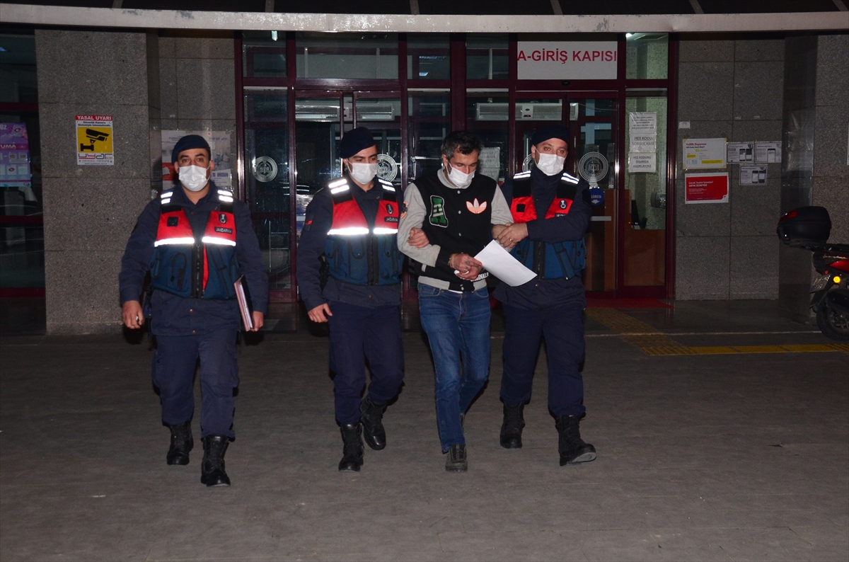 GÜNCELLEME – Antalya'da parkta çukur kazan çiftin evinde ceset bulundu
