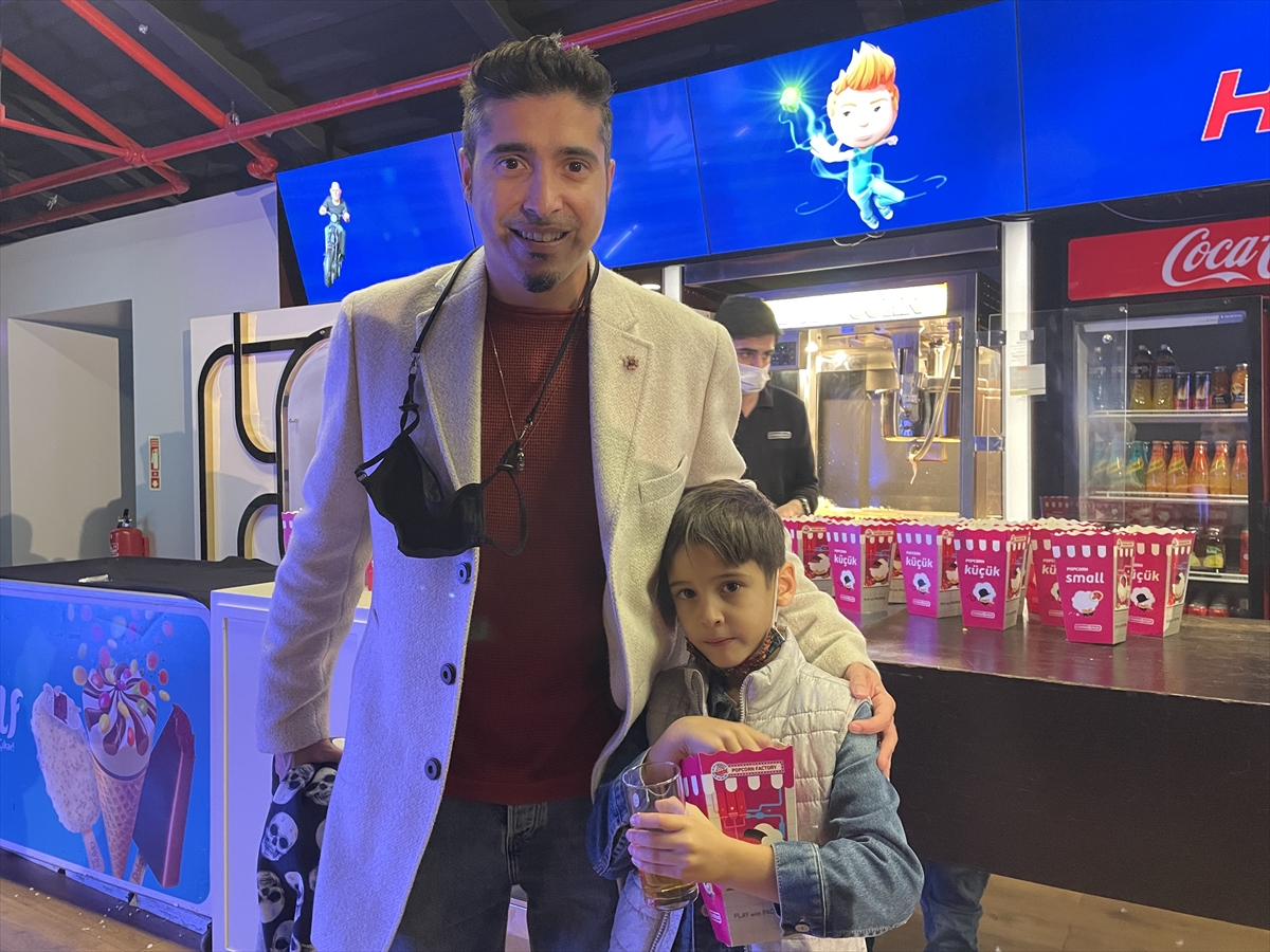 “Aslan Hürkuş Kayıp Elmas” filminin galası