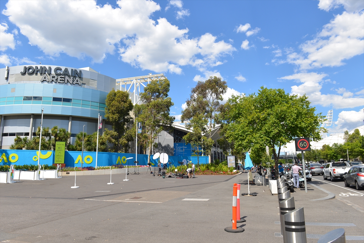 Avustralya Açık Tenis Turnuvası'nda salgın tedbirleri kapsamında biletlerin yalnızca yarısı satılacak