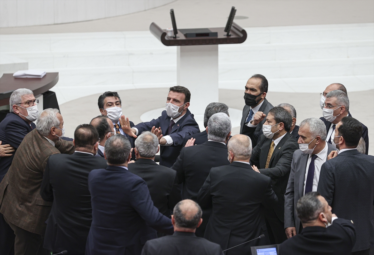 TBMM Genel Kurulunda CHP, HDP ve İYİ Parti'nin grup önerileri kabul edilmedi