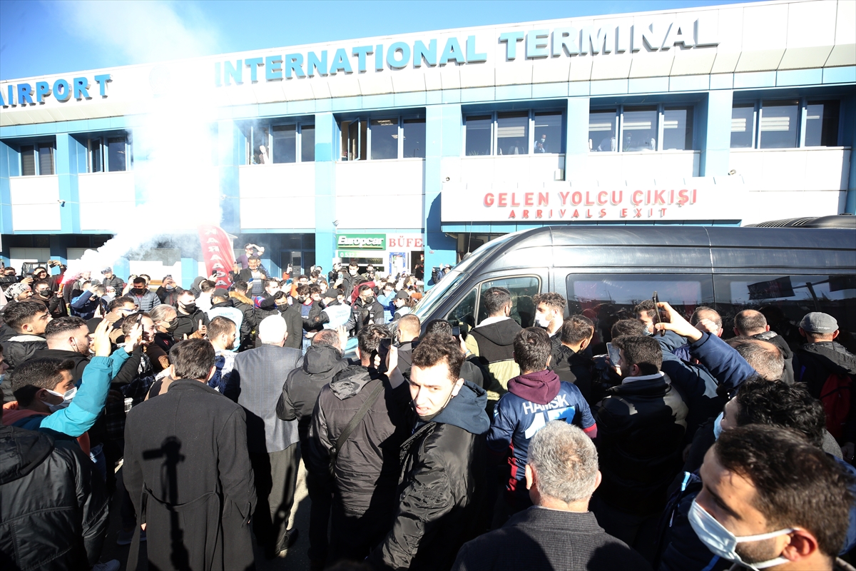 Trabzonspor'un yeni transferi Edin Visca, Trabzon'a geldi