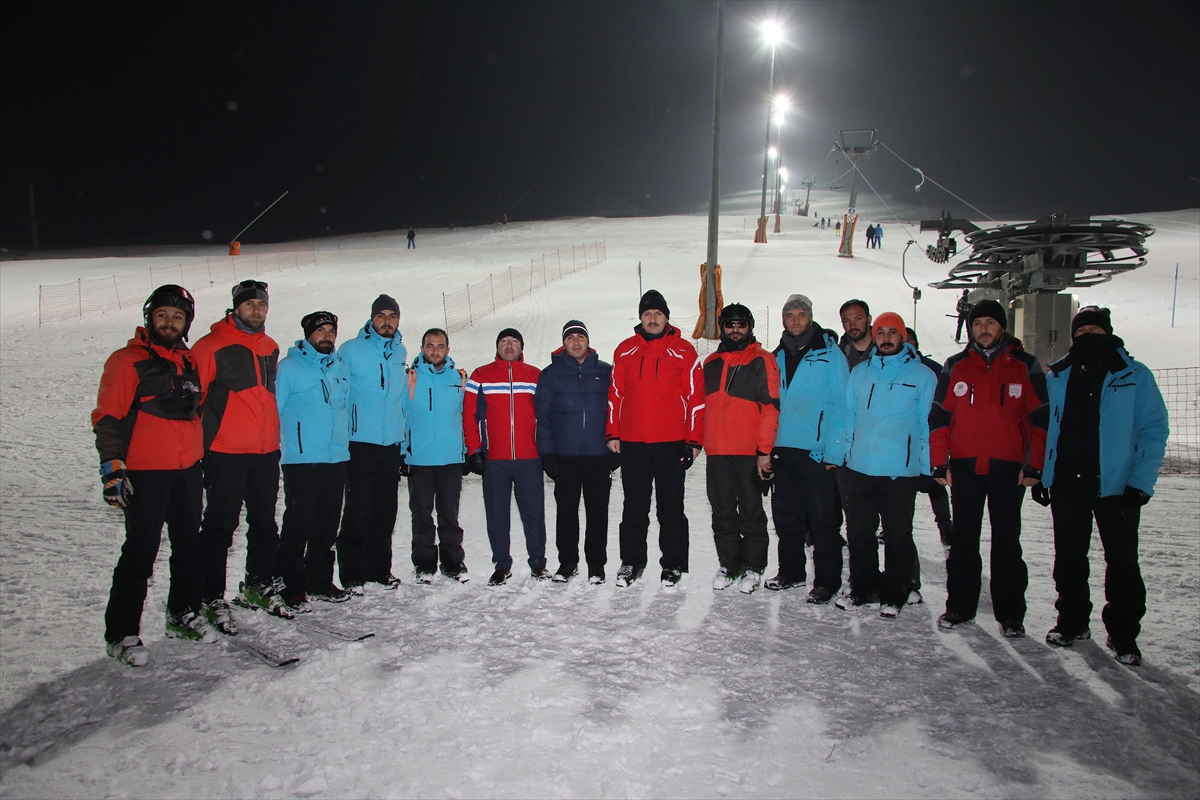 Yıldız Dağı'nda kayak sezonu açıldı