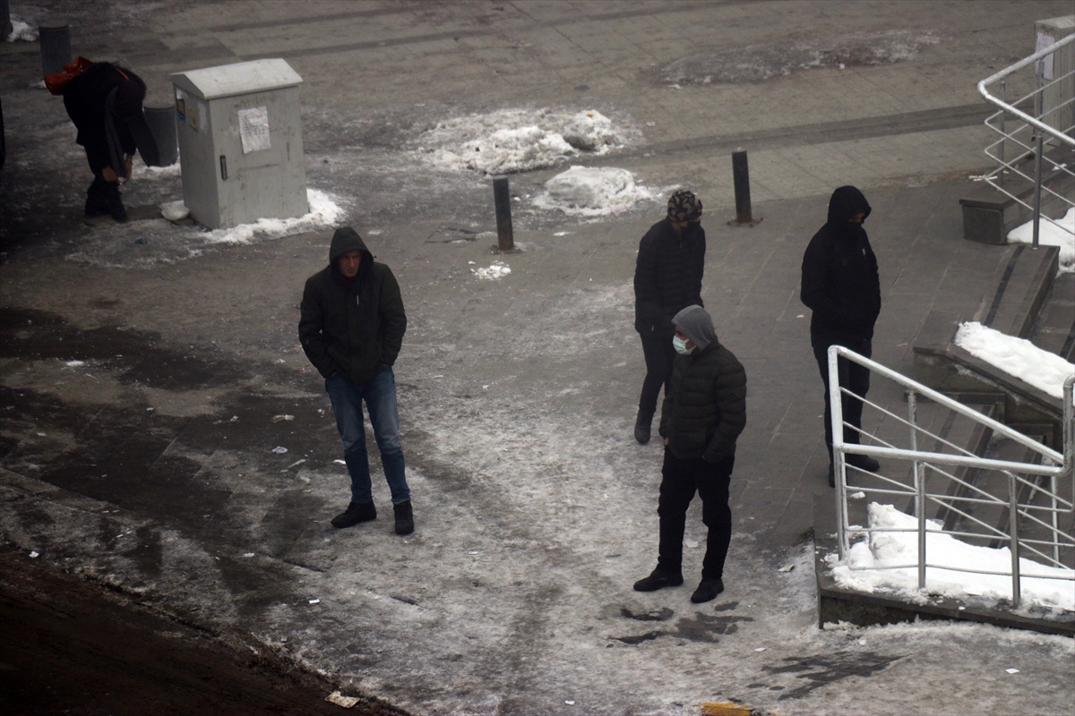 Doğu Anadolu'da soğuk hava etkili oluyor