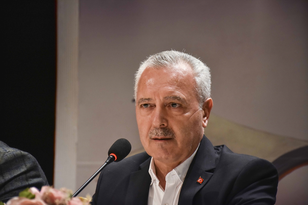 AK Parti'li İsmet Uçma, Üsküdar'daki kitap fuarında anıldı