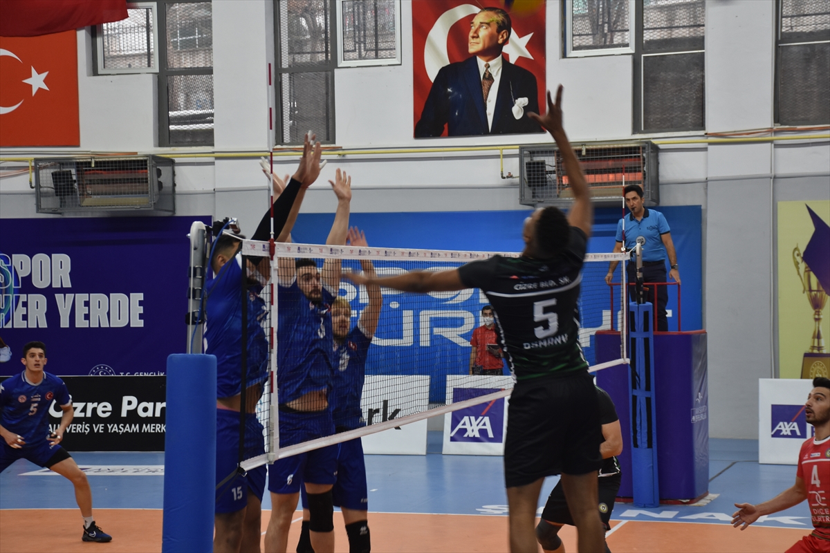 Voleybol: AXA Sigorta Efeler Ligi