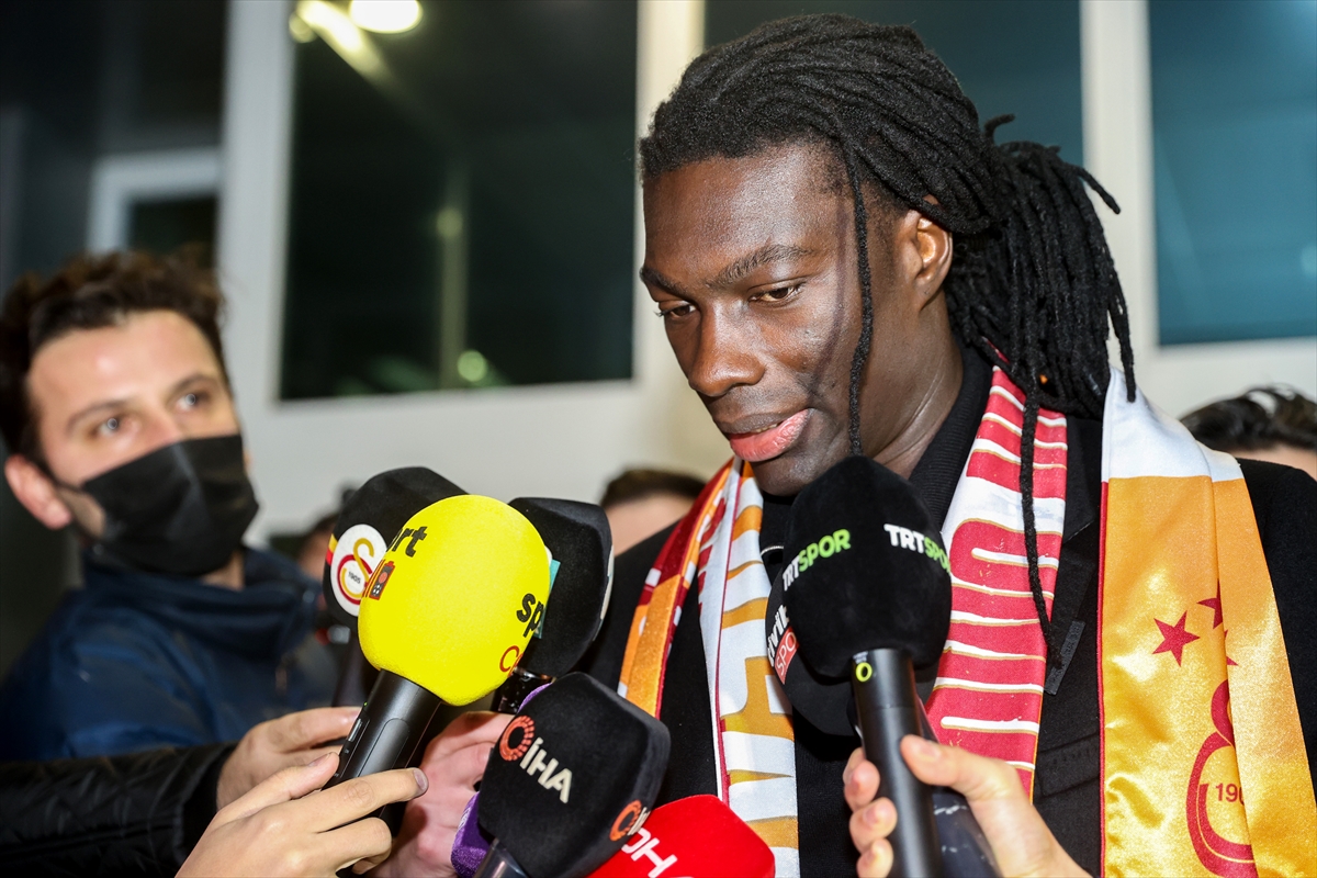 Bafetimbi Gomis, Galatasaray için İstanbul'da