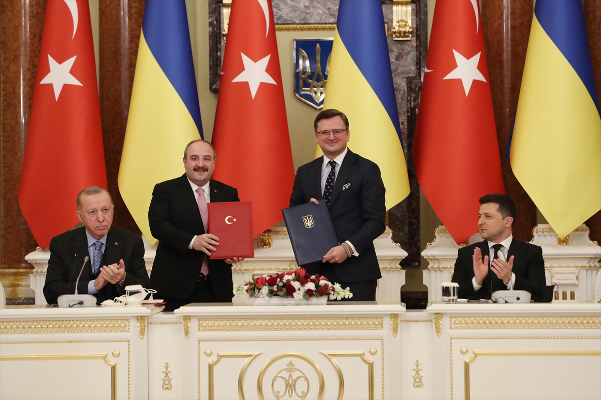 Türkiye ve Ukrayna ileri teknoloji, havacılık ve uzay alanında iş birliği yapacak