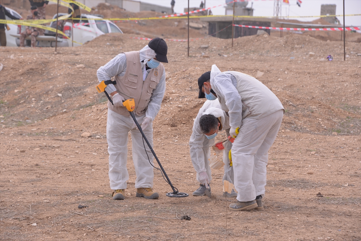 Musul'un Sincar ilçesinde 4 yeni toplu mezar bulundu