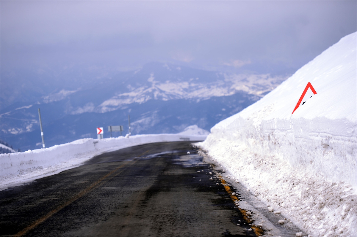 Ardahan-Şavşat kara yolu tamamen ulaşıma açıldı