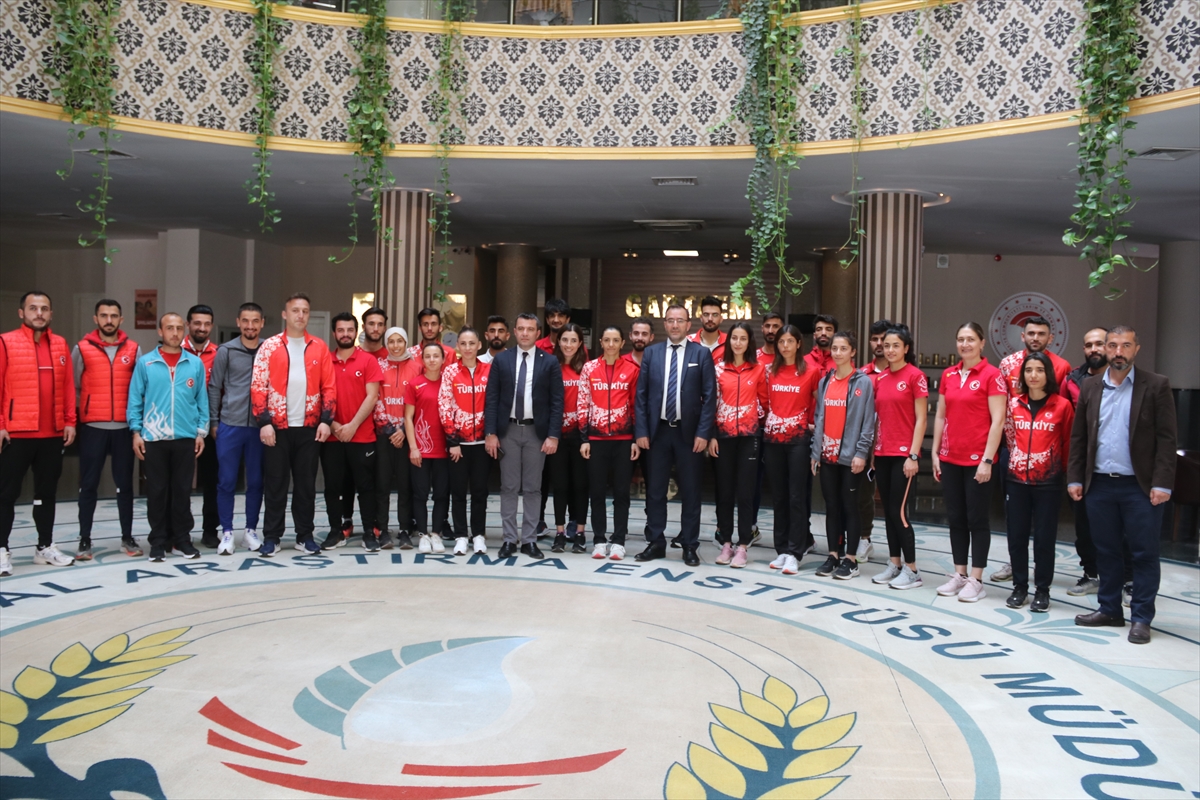 Atletizm Federasyonu Başkanı Çintimar, Şanlıurfa'da milli sporcuları ziyaret etti