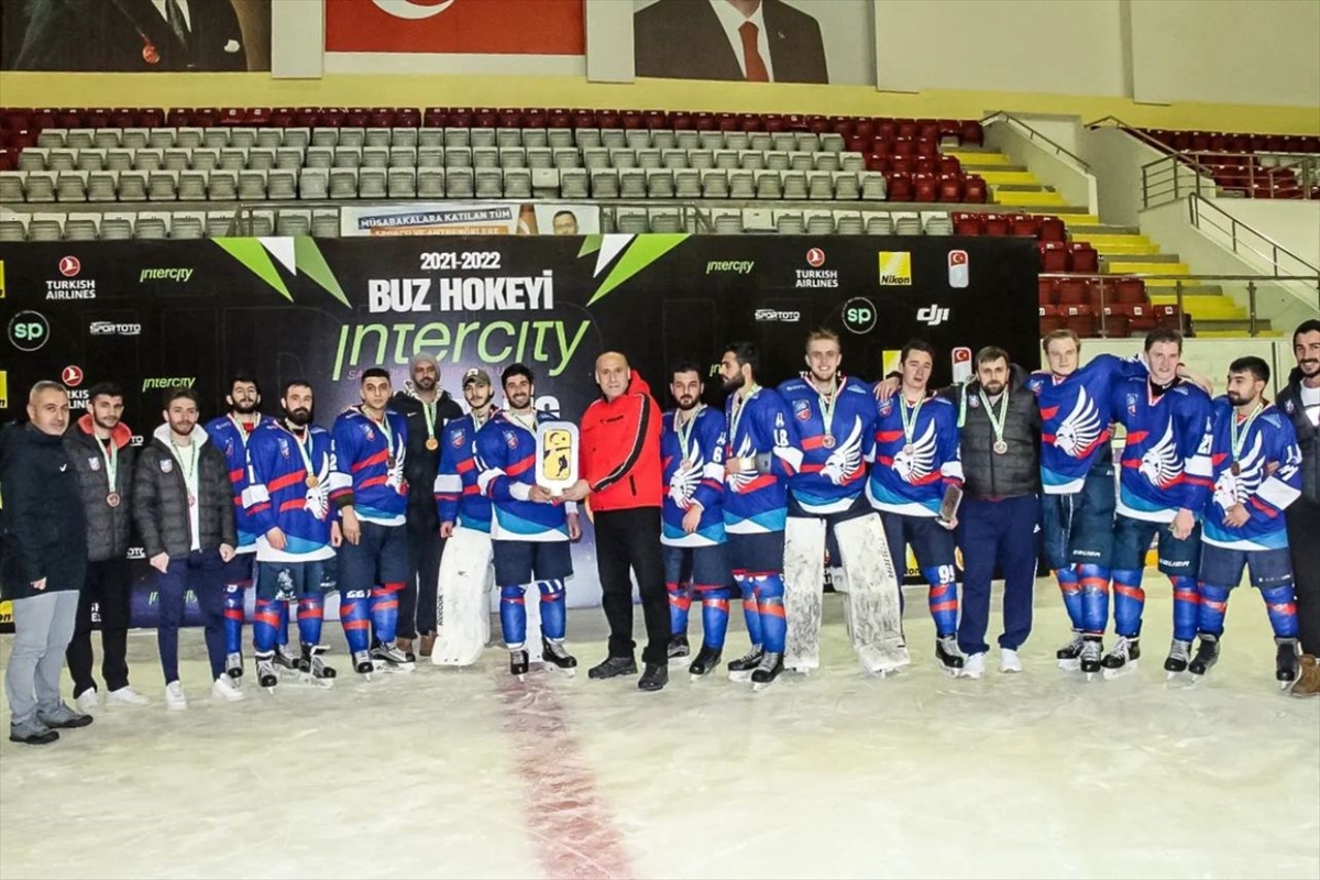 Buz Hokeyi Erkekler Süper Ligi'nde şampiyon Buz Adam