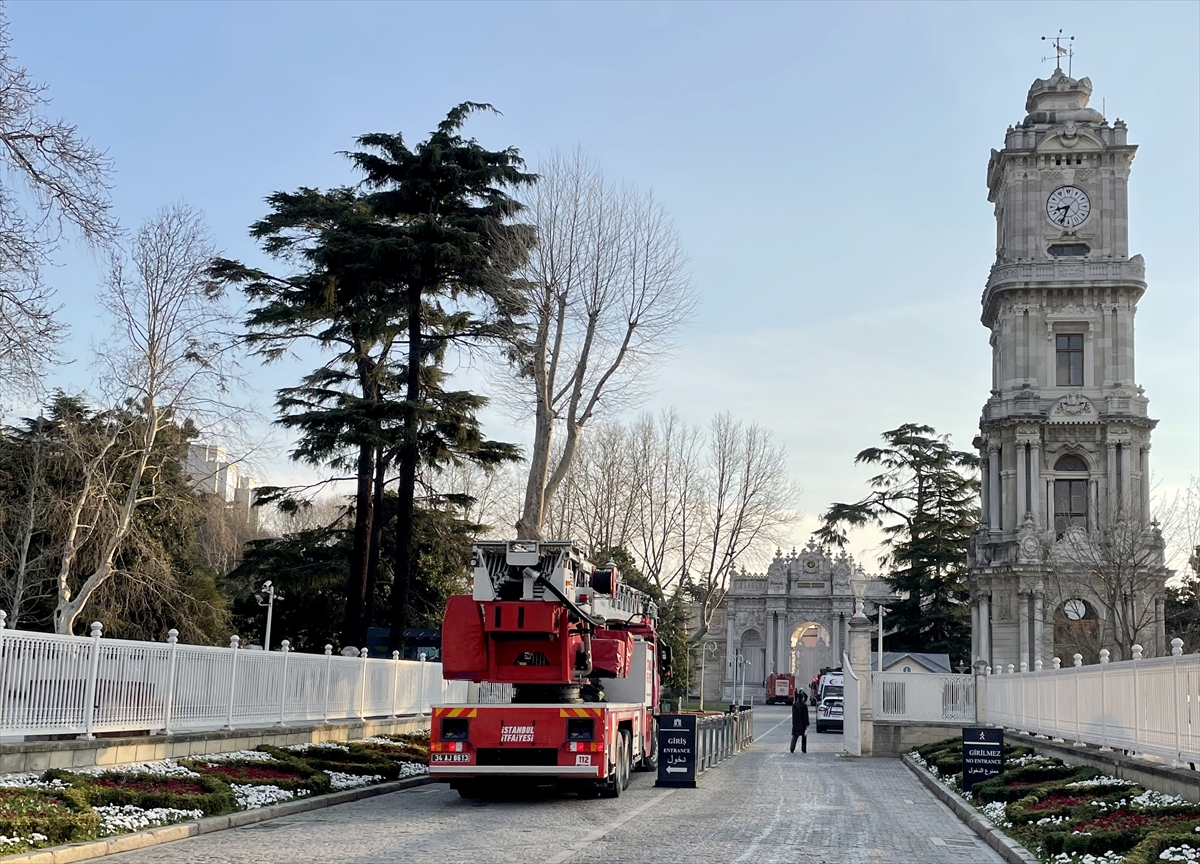 GÜNCELLEME – Dolmabahçe Sarayı'nın marangozhanesinde yangın çıktı