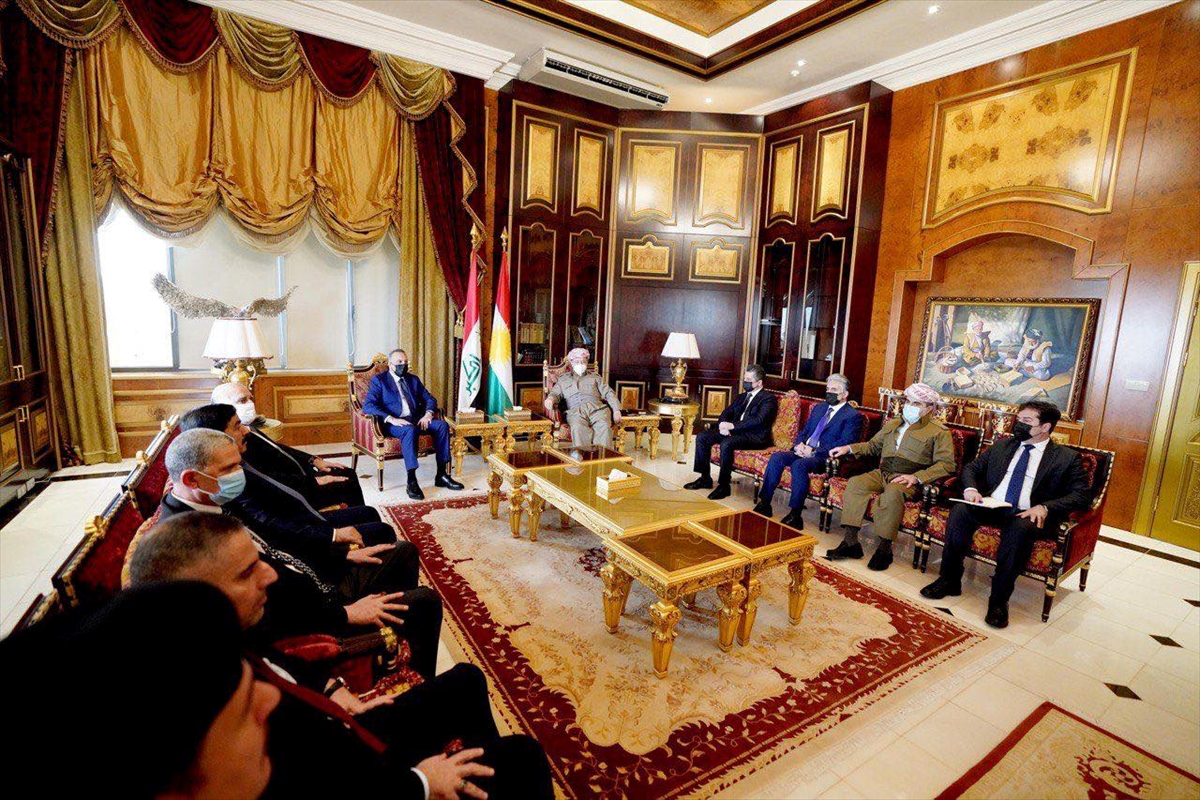 Irak Başbakanı Kazımi, Erbil'de IKBY Başbakanı Barzani ile füze saldırısını görüştü