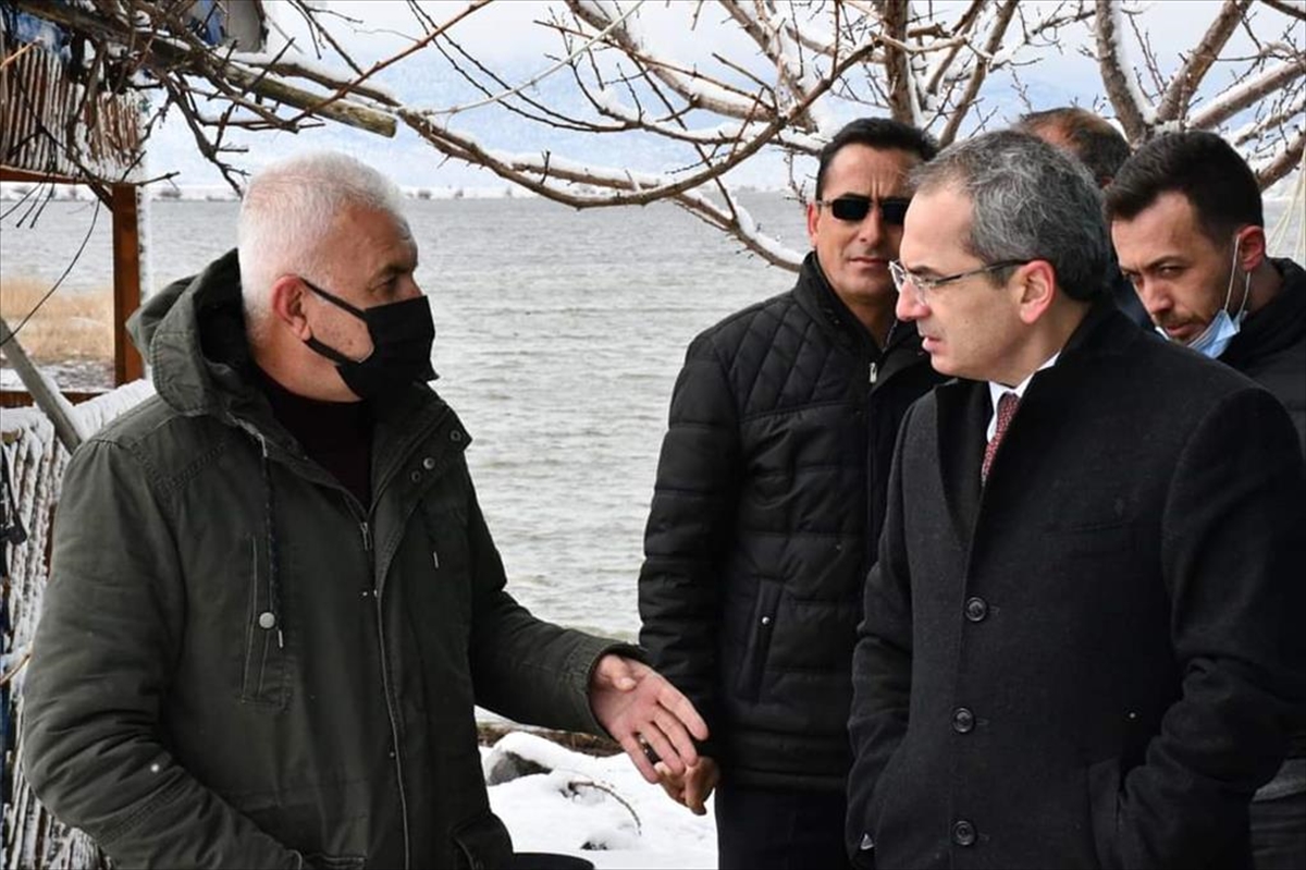 Suğla Gölü etrafında taşkınla mücadele sürüyor