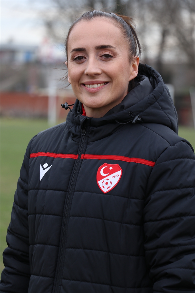 Türk futbolunda hedef 2023'te Süper Lig'de kadın hakem