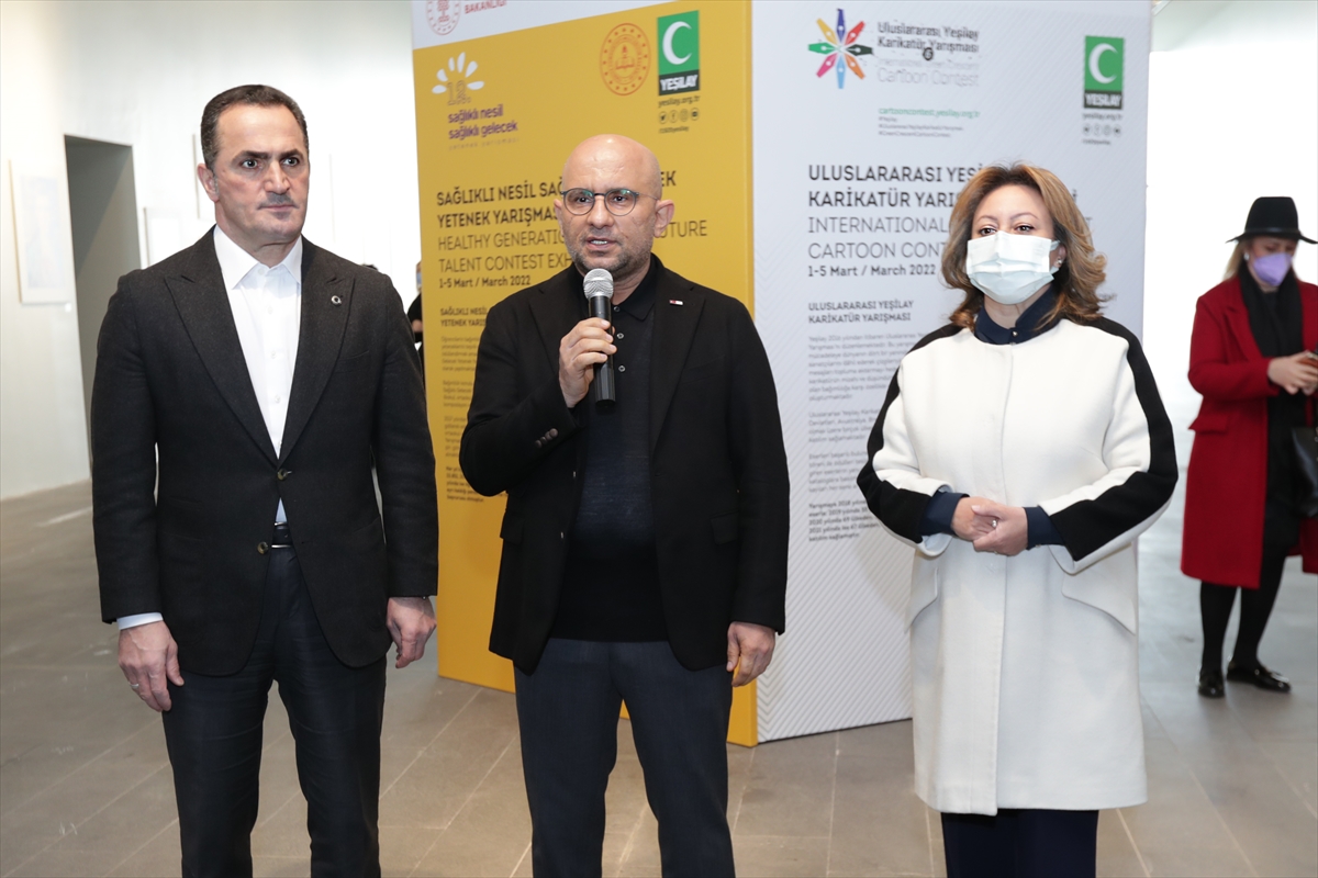 Yeşilay bağımlılık farkındalığı için AKM'de sergi açtı