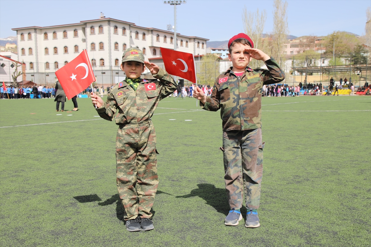 23 Nisan Ulusal Egemenlik ve Çocuk Bayramı Doğu Anadolu'da coşkuyla kutlandı