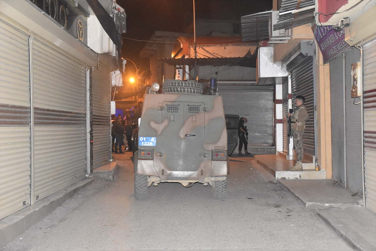 Adana’da üzerinde patlayıcı bulunmayan bomba düzeneği ele geçirilen şüpheliye gözaltı
