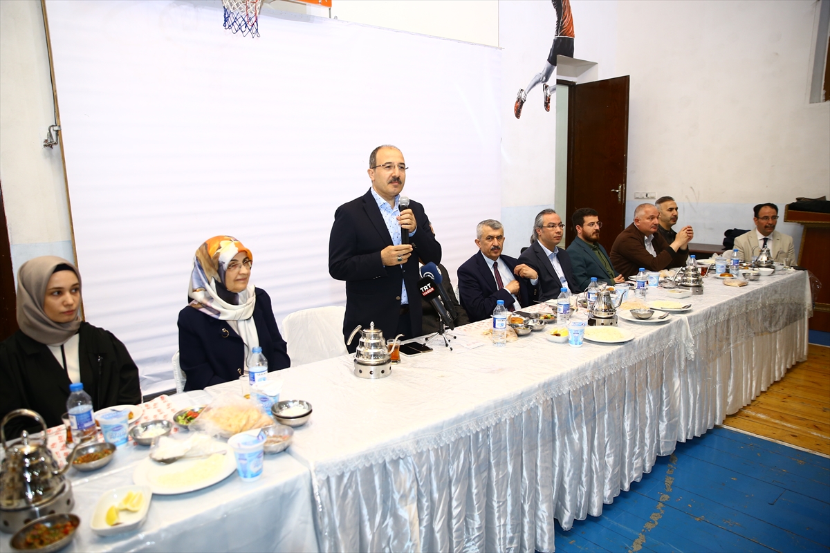 Bakü Türk Okullarının öğretmenleri iftarda buluştu